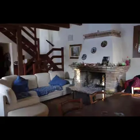 別荘 Casa In Montagna A Badi Suviana